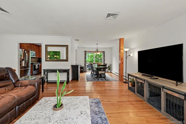 101 Dutch Street, Montrose, NY 10548