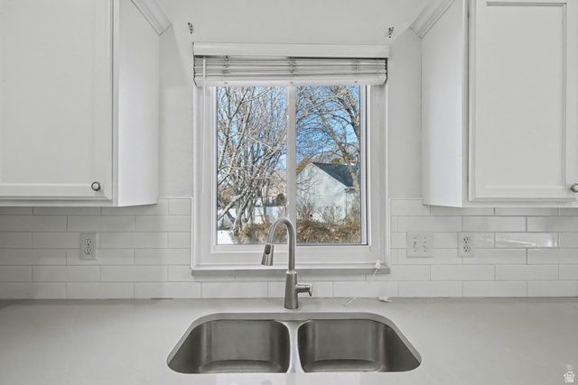 281 WINCHESTER DR, Springville, UT 84663