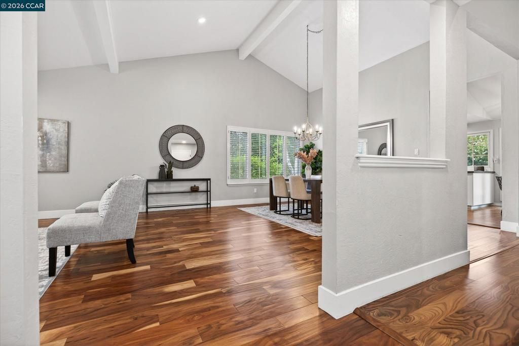 Image 2 of property listing at 602 Creekmore Ct, Walnut Creek, CA 94598