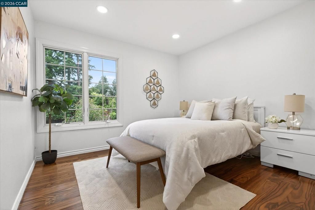 Image 22 of property listing at 602 Creekmore Ct, Walnut Creek, CA 94598