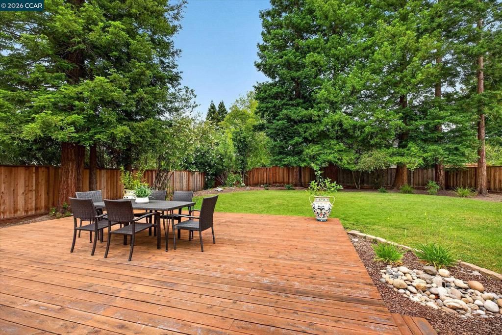 Image 24 of property listing at 602 Creekmore Ct, Walnut Creek, CA 94598