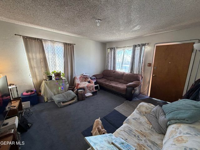 6033 Tampa Avenue, El Paso, TX 79905