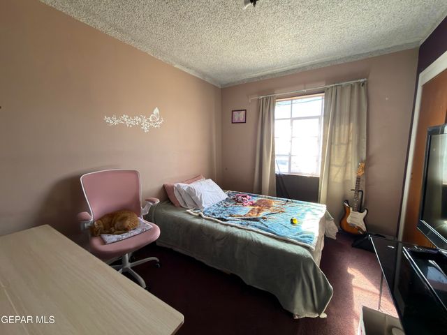 6033 Tampa Avenue, El Paso, TX 79905