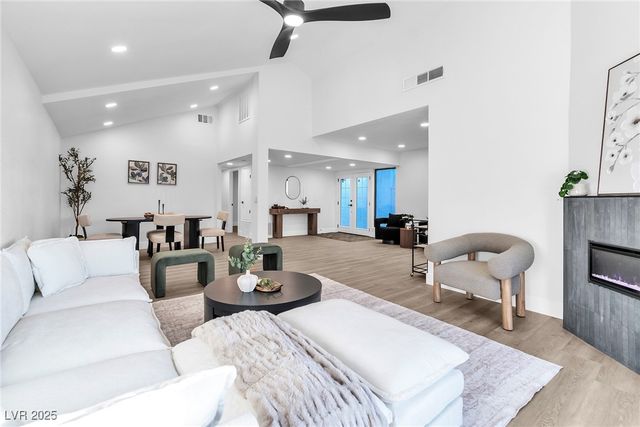 3039 Bel Air Drive, Las Vegas, NV 89109