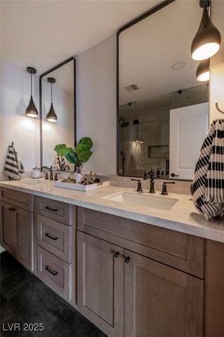 3039 Bel Air Drive, Las Vegas, NV 89109