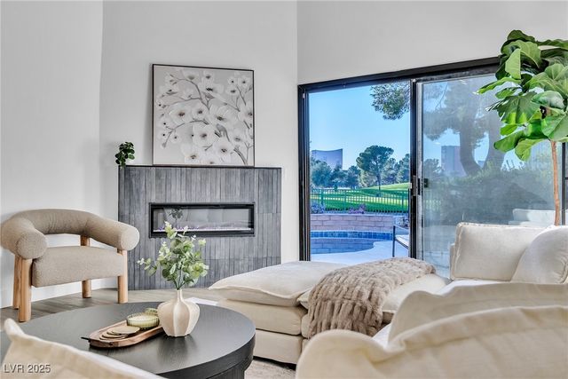 3039 Bel Air Drive, Las Vegas, NV 89109