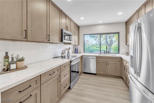 3039 Bel Air Drive, Las Vegas, NV 89109