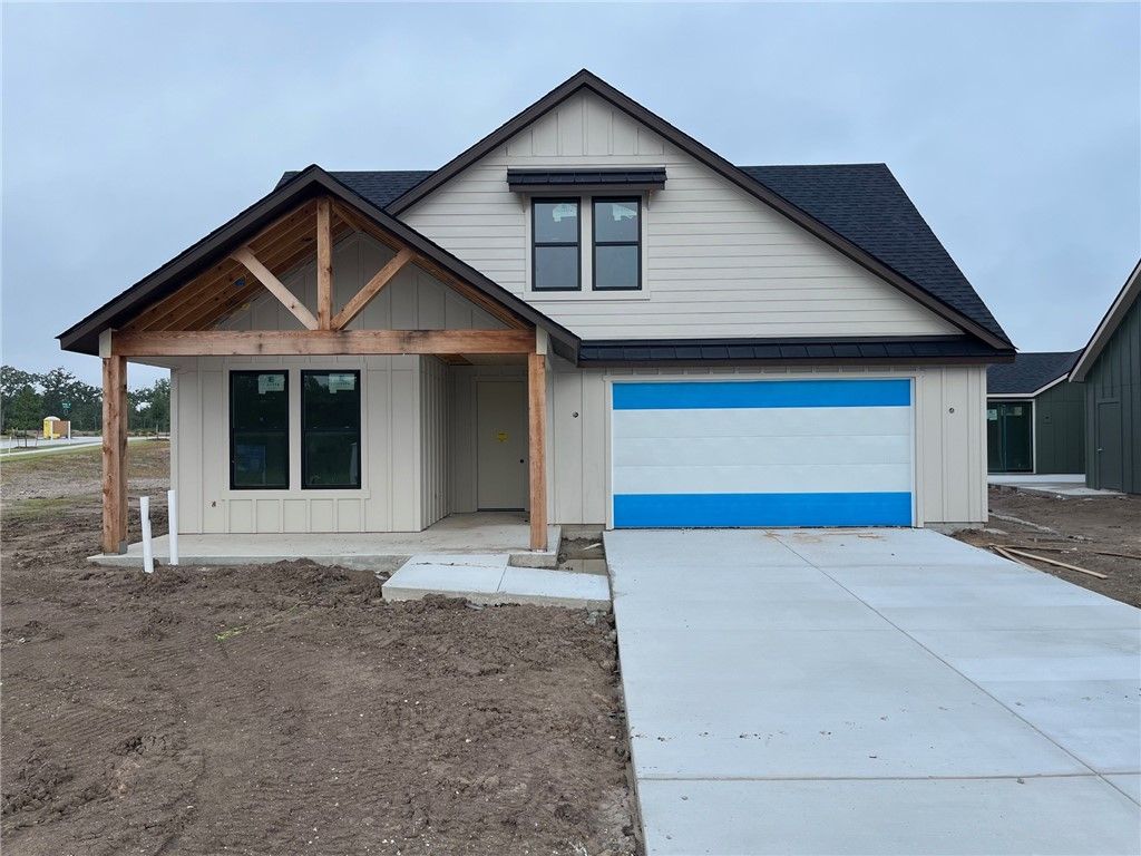 4064 Lakeside Club Drive, College Station, TX 77845