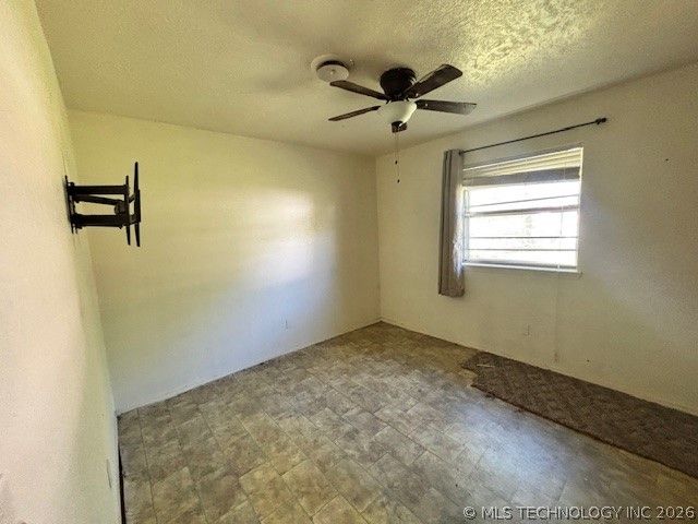 909 NW 10th Street, Stigler, OK 74462