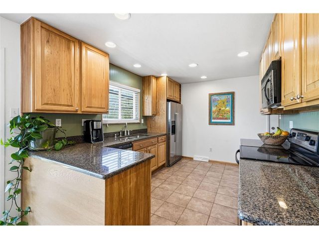749 S Hudson St, Denver, CO 80246