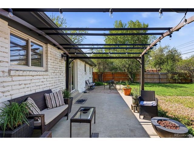 749 S Hudson St, Denver, CO 80246