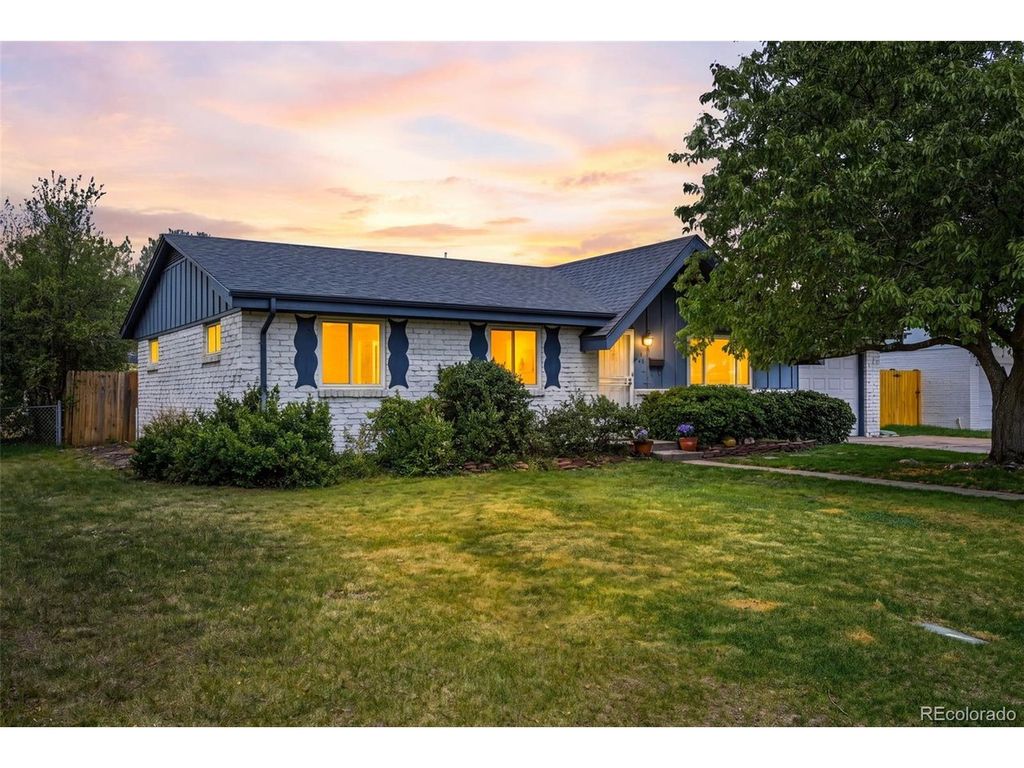 749 S Hudson St, Denver, CO 80246