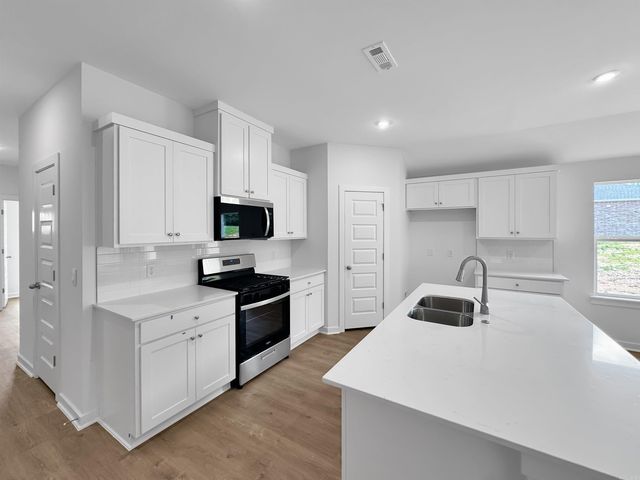 32 Plantation Drive, Mayflower, AR 72106