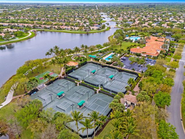 3022 Verdmont Lane, Wellington, FL 33414