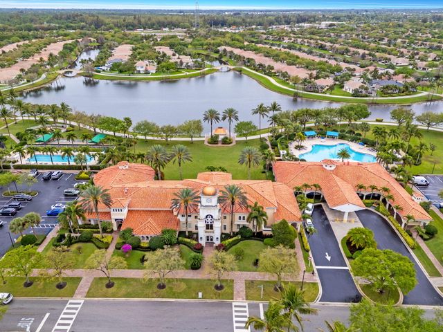 3022 Verdmont Lane, Wellington, FL 33414