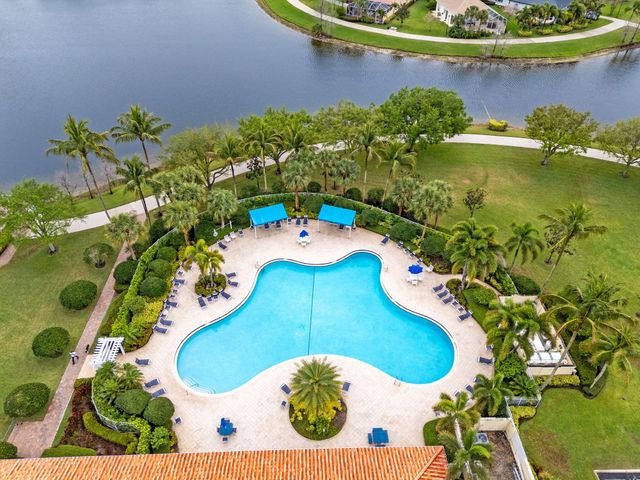 3022 Verdmont Lane, Wellington, FL 33414