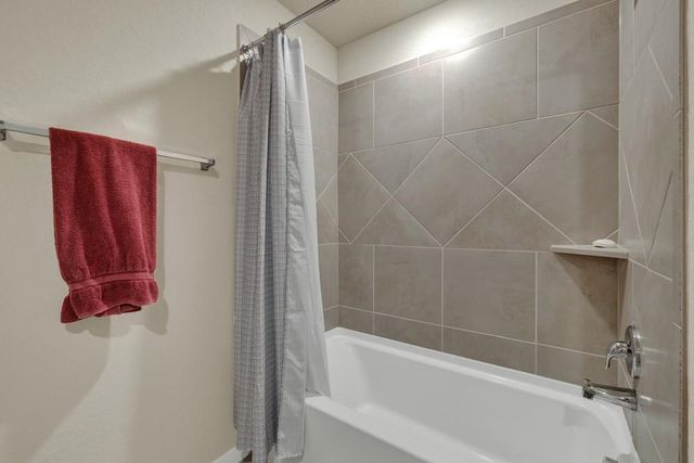 1144 Water VLY, Seguin, TX 78155