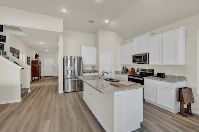 1144 Water VLY, Seguin, TX 78155