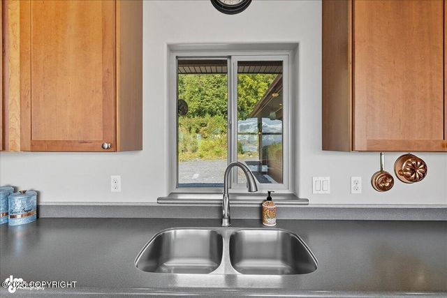 2960 Golden Plover Avenue, Homer, AK 99603