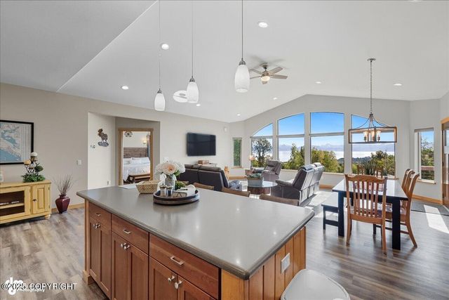 2960 Golden Plover Avenue, Homer, AK 99603