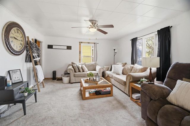 314 E HANCOCK STREET, New London, WI 54961