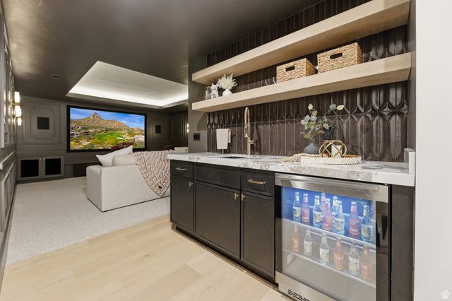 8554 S LYNWOOD ST, Sandy, UT 84070