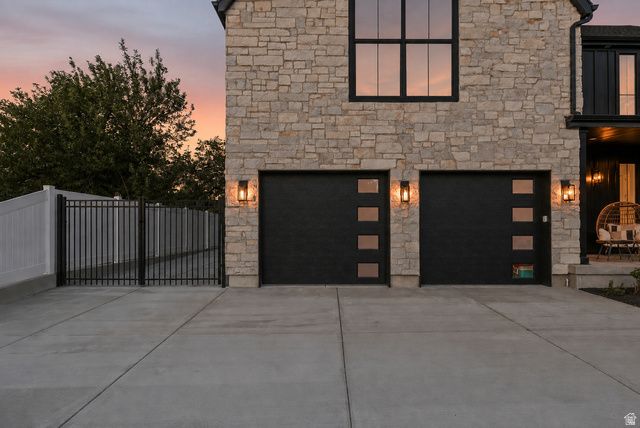 8554 S LYNWOOD ST, Sandy, UT 84070