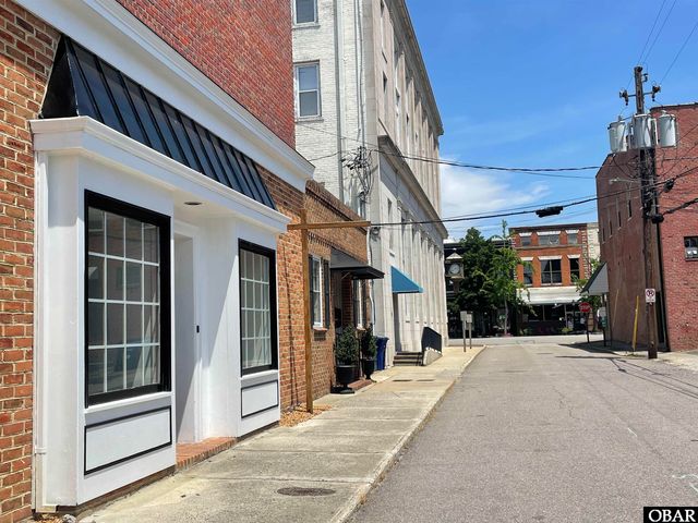102 W Eden Street, Edenton, NC 27932