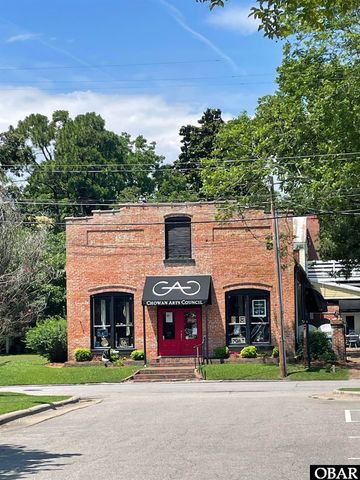 102 W Eden Street, Edenton, NC 27932