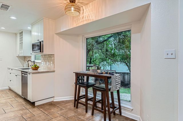 3501 Fleetwood DR, Austin, TX 78704