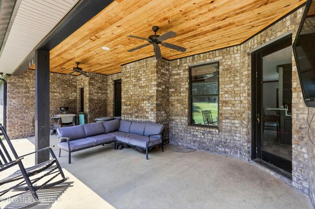 113 Trails End, Flora, MS 39071