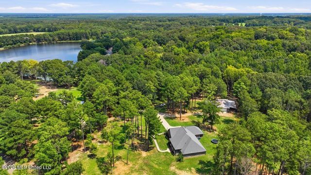 113 Trails End, Flora, MS 39071