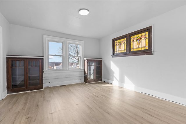 2929 Middletown Rd, Crafton Heights, PA 15204