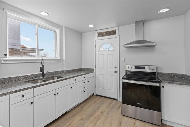 2929 Middletown Rd, Crafton Heights, PA 15204