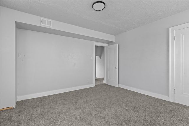 2929 Middletown Rd, Crafton Heights, PA 15204