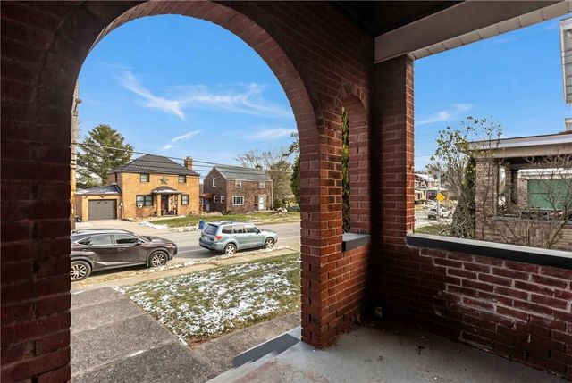 2929 Middletown Rd, Crafton Heights, PA 15204