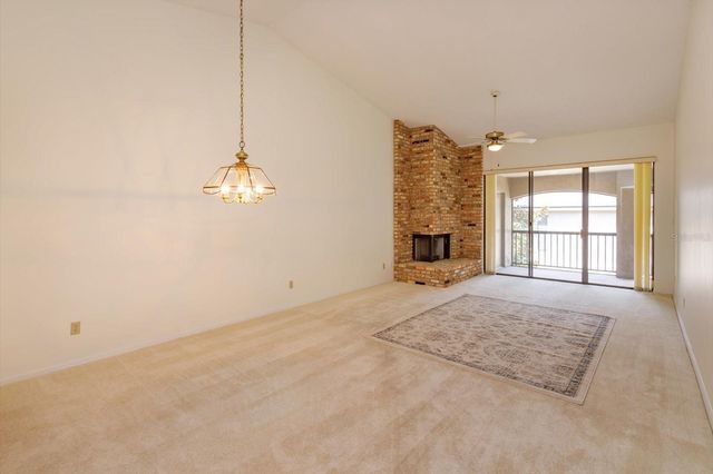 1055 KENSINGTON PARK DRIVE 711, Altamonte Springs, FL 32714