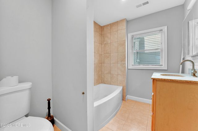 172 Park Avenue, Keansburg, NJ 07734