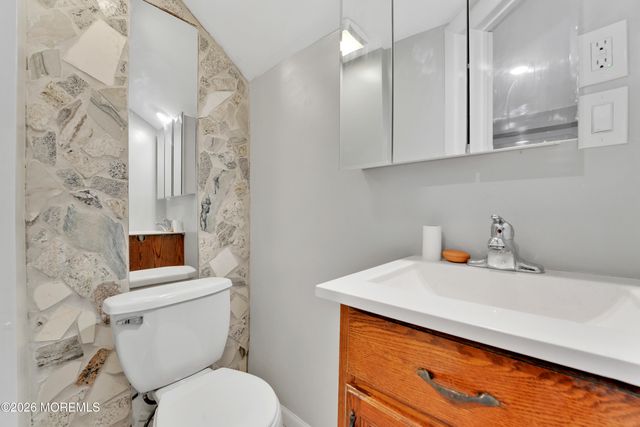 172 Park Avenue, Keansburg, NJ 07734