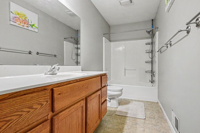 315 Abbington Circle, Battle Creek City, MI 49015