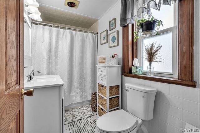 61 Burch Avenue, West Seneca, NY 14210