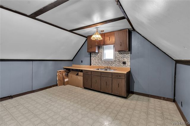 61 Burch Avenue, West Seneca, NY 14210