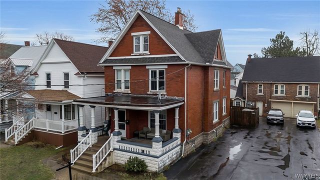 61 Burch Avenue, West Seneca, NY 14210