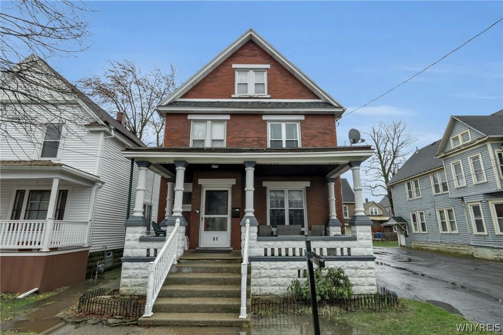61 Burch Avenue, West Seneca, NY 14210