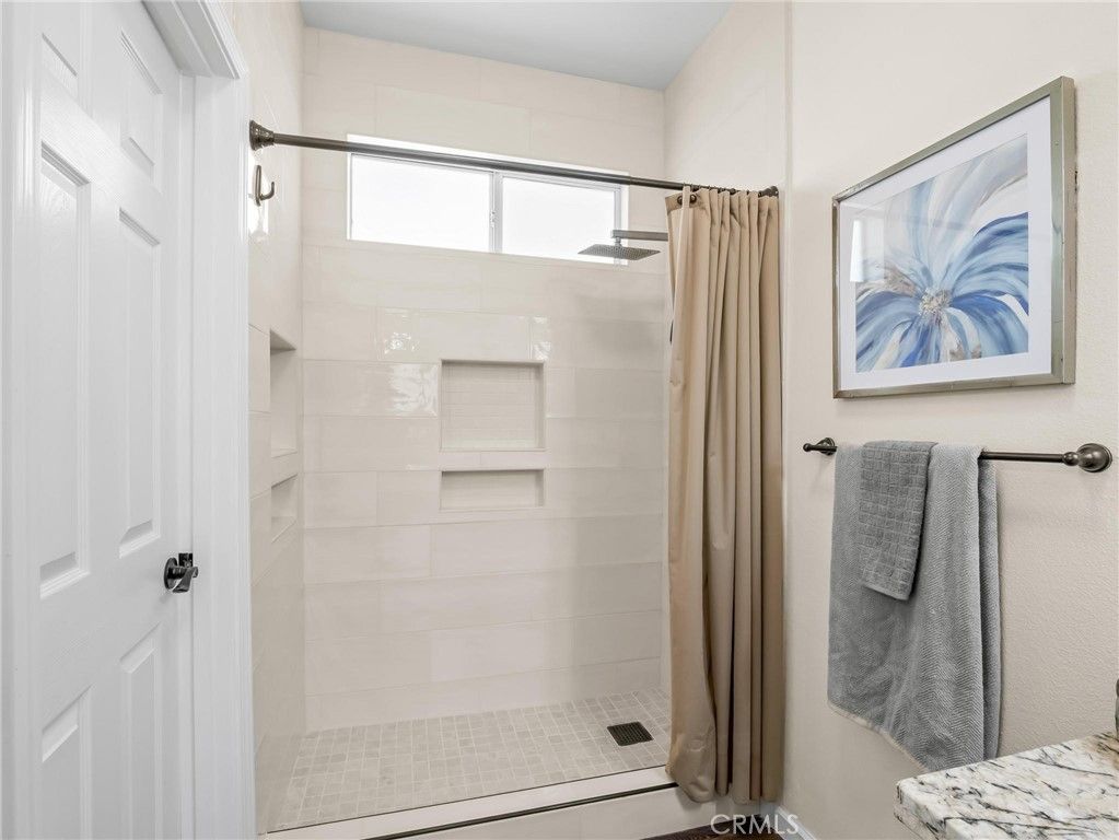Image 45 of property listing at 2222 Carson, Clovis, CA 93611