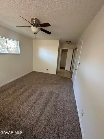 44933 W 17th Street, Lancaster, CA 93534