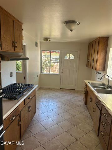 44933 W 17th Street, Lancaster, CA 93534
