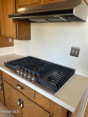 44933 W 17th Street, Lancaster, CA 93534