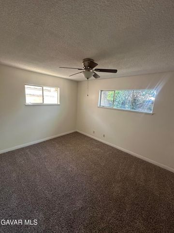 44933 W 17th Street, Lancaster, CA 93534