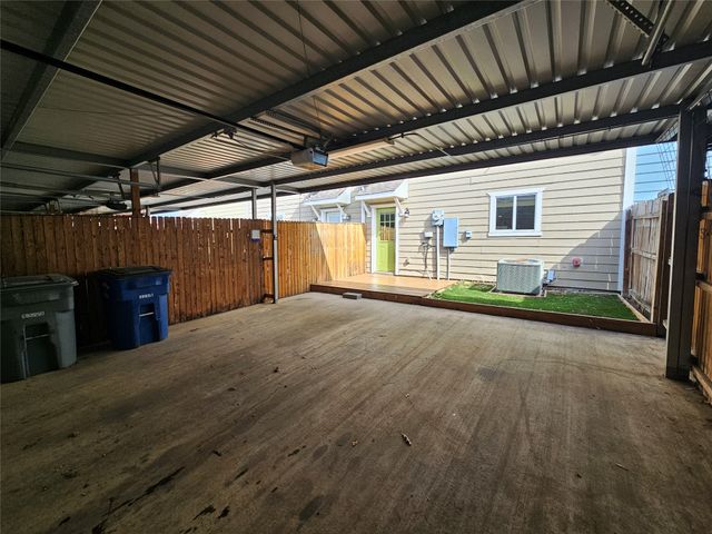 207 Starr Street, Dallas, TX 75203